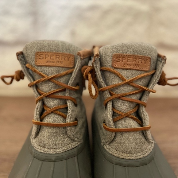 Sperry Top-Sider Women's Saltwater Emboss Wool Boot, Size 7 - Dark Grey - Picture 2 of 6